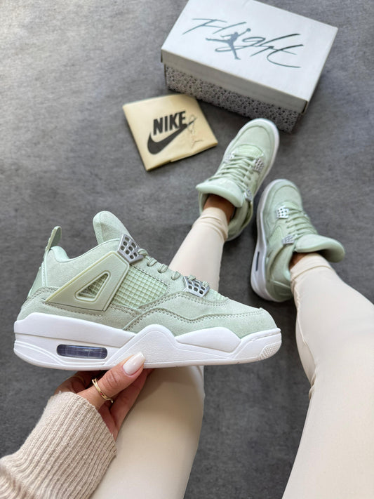 AIR JORDAN 4